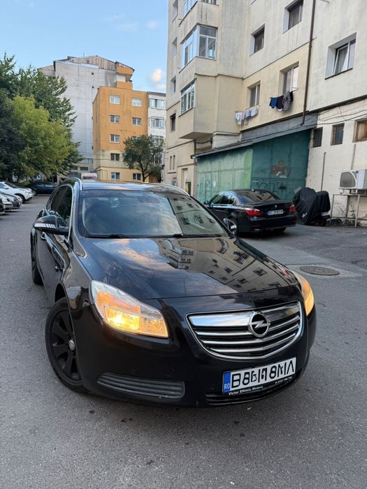 Opel Insignia 2011