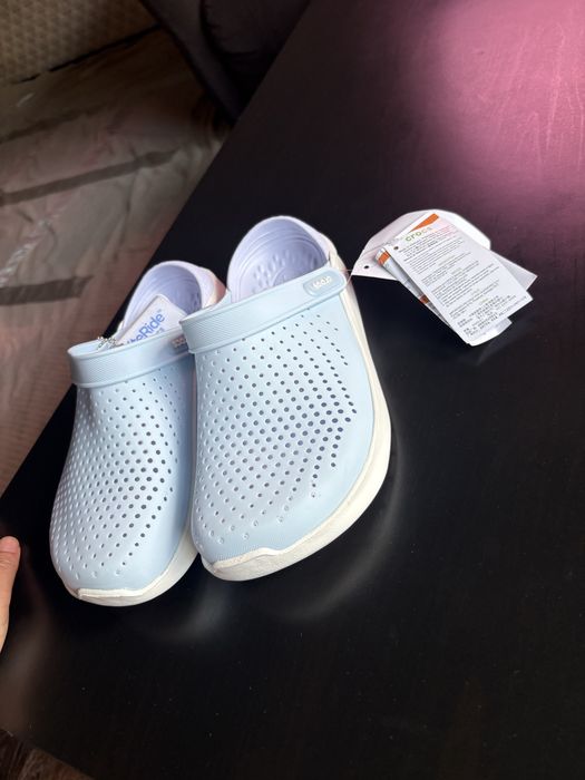 Продам новые кроксы  Crocs LiteRide.