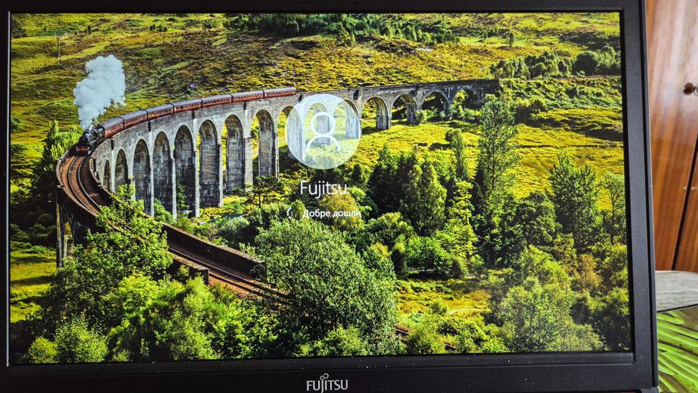 Лаптоп Fujitsu Lifebook, intel i5, ssd, 4gB ram