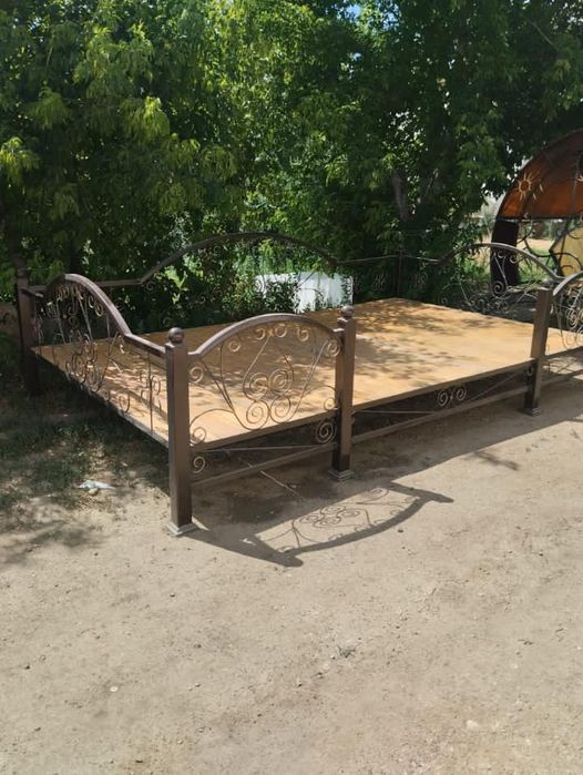 Продам топчан срочно