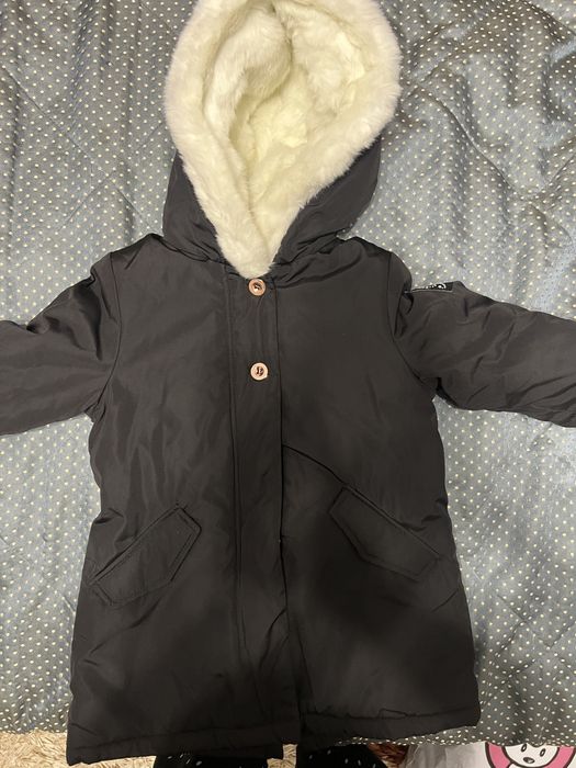 Зимняя куртка на девочку