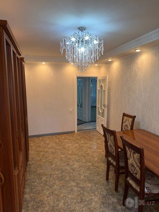 Срочно Продаю  Квартиру 3 х комнатнаю От Собственника
