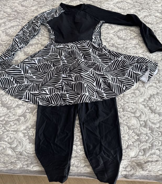 Купальник, буркини