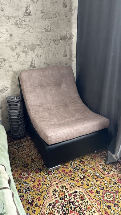 Продам диван в гостиную