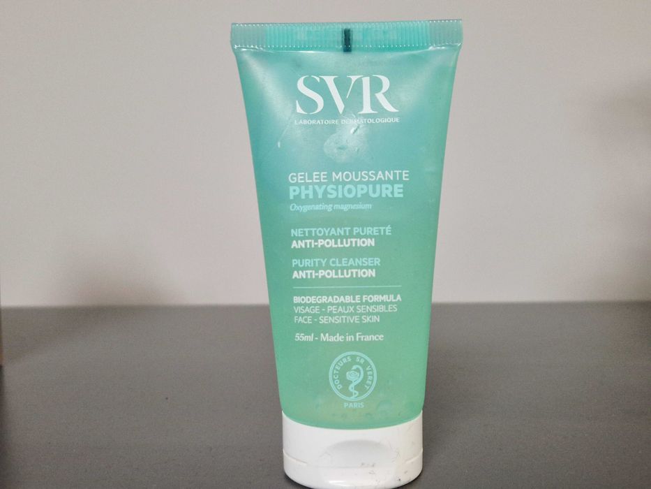 Измивен гел SVR за лице