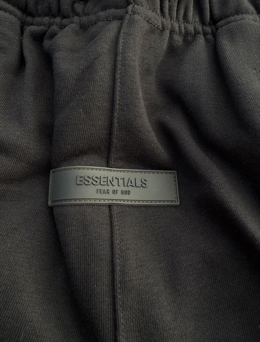 Pantaloni Essentials Scurti •PREMIUM•