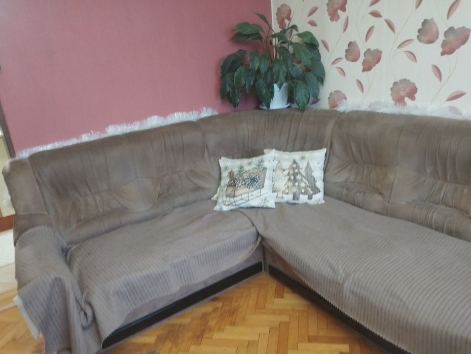 Подарявам Ъглов диван