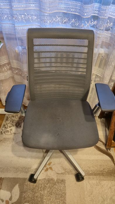 Scaun Steelcase Think v2