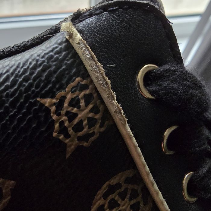 Два чифта сникърси обувки Guess