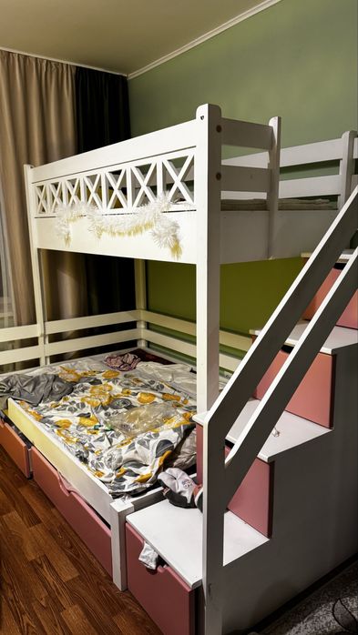 Кровать детский в хорошем состоянии