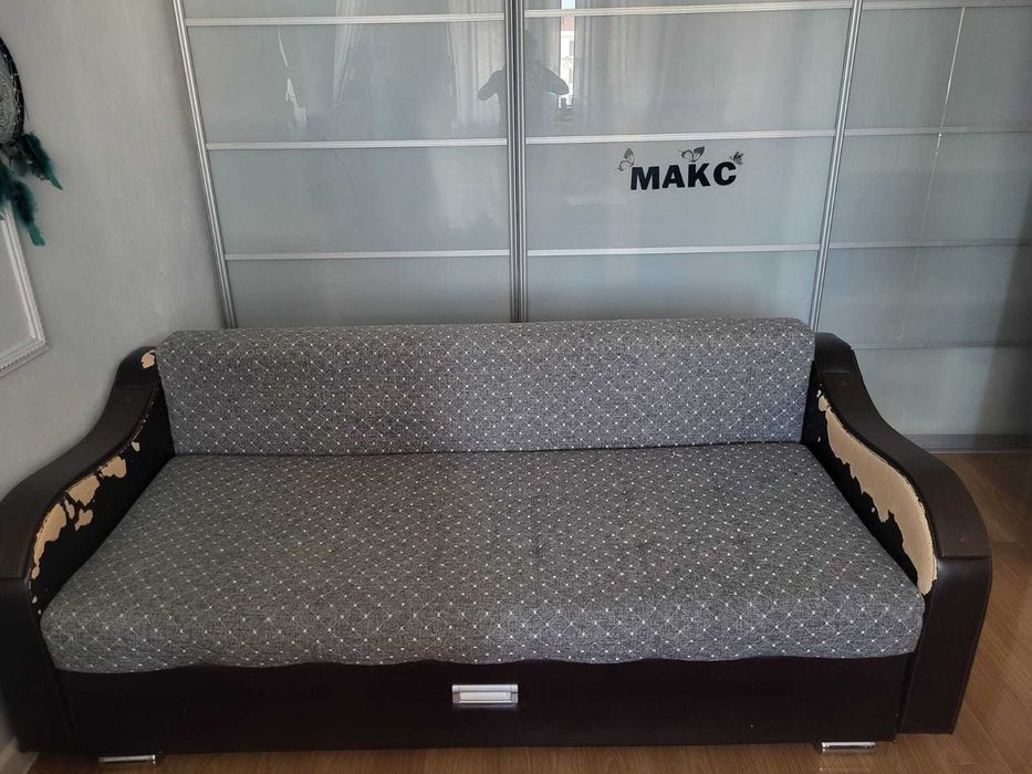 Диван раскладывающийся