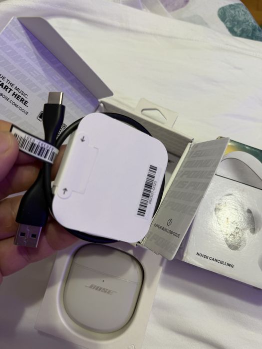 Casti BOSE noise cancelling