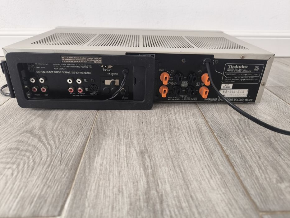 Receiver Technics SA 212