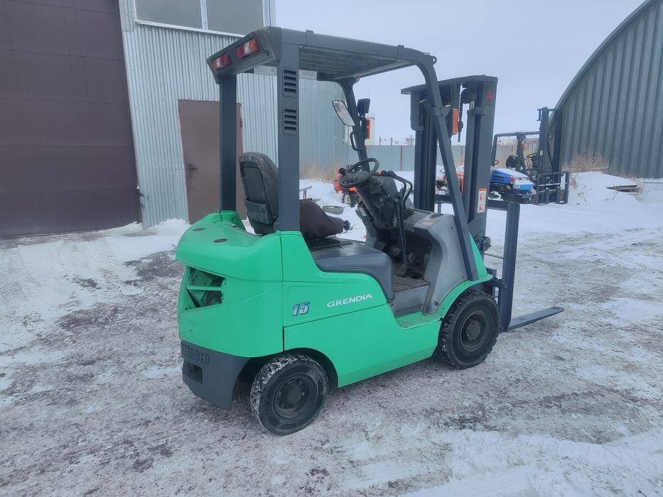 Продам вилочный погрузчик. Кара