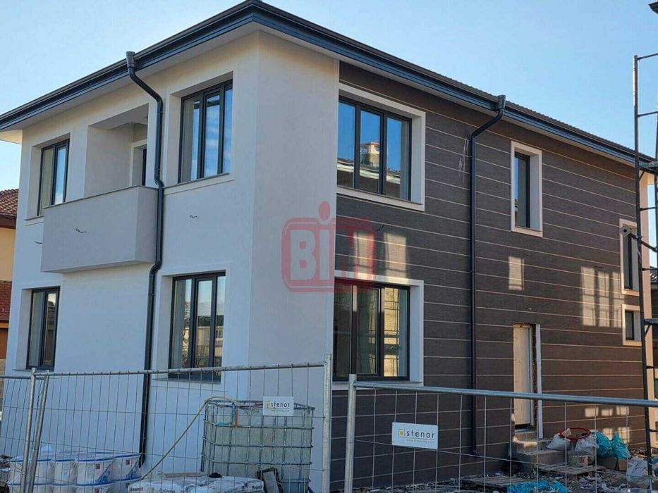 Продава се Къща в Пловдив, Център - 210 кв.м за 729 €/кв.м - Снимка #6