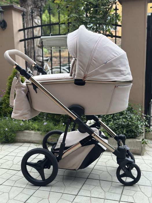 Количка Bebetto Loren Premium class 3в1