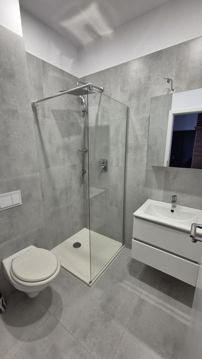 Inchiriere casa 4 camere Tunari