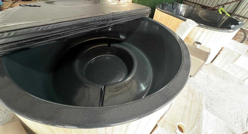 Ciubăr XXL Ø 2,25 m – 9-10 pers, aeromasaj & LED, livrare!