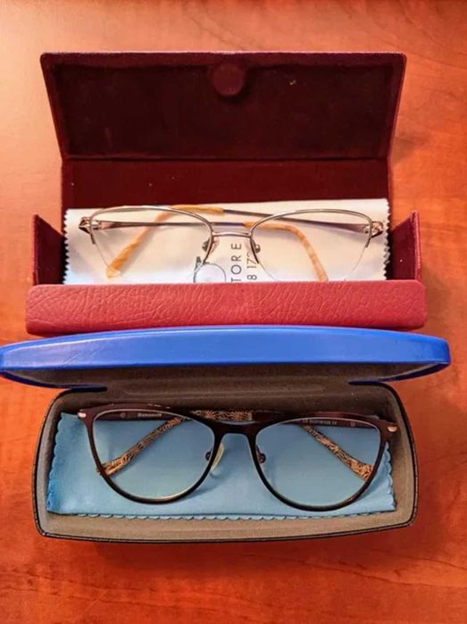 Set rame și cutii ochelari de firmă + bonus