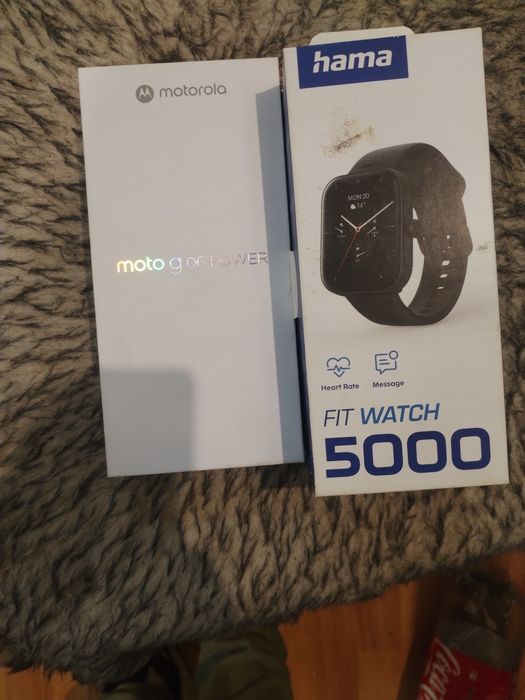 Vând telefon și fit watch