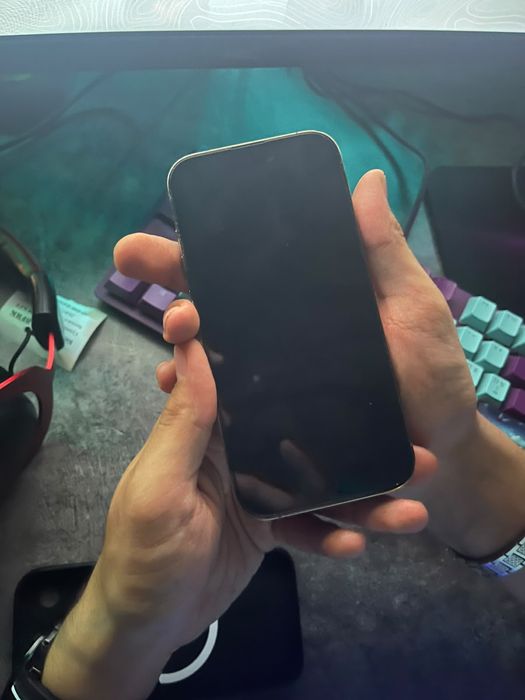 Iphone 14 pro золотистый