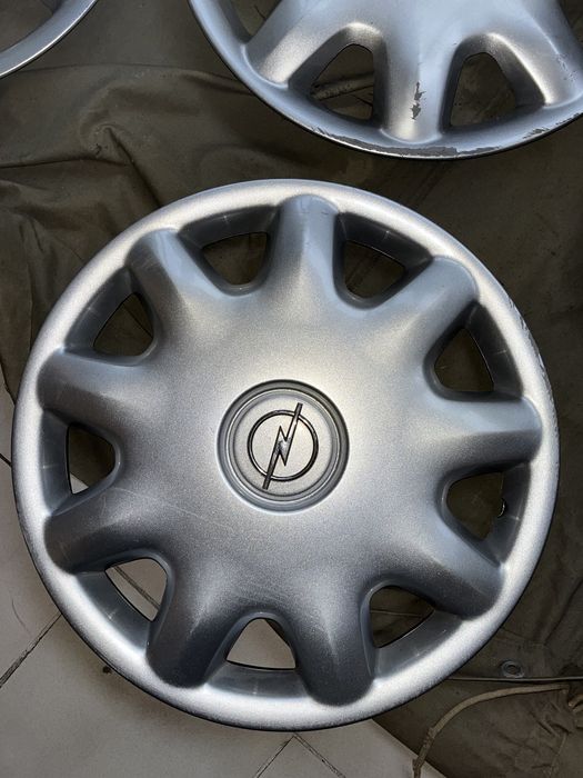 Гуми с Джати