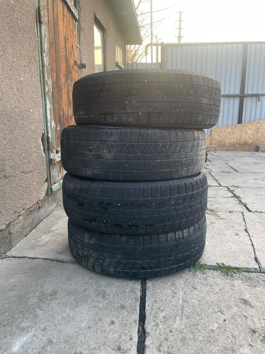 Зимний комплект шин  yokohama