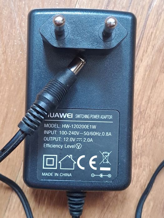 Блок питание , адаптер испульзуется для роутераов, камер и модема