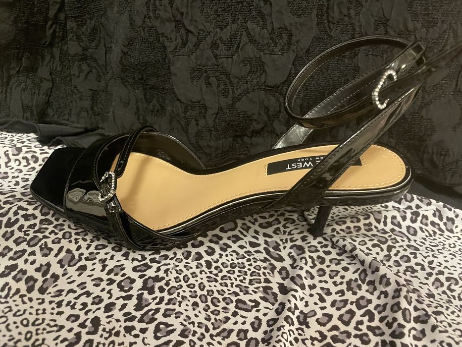 Токчета Nine West