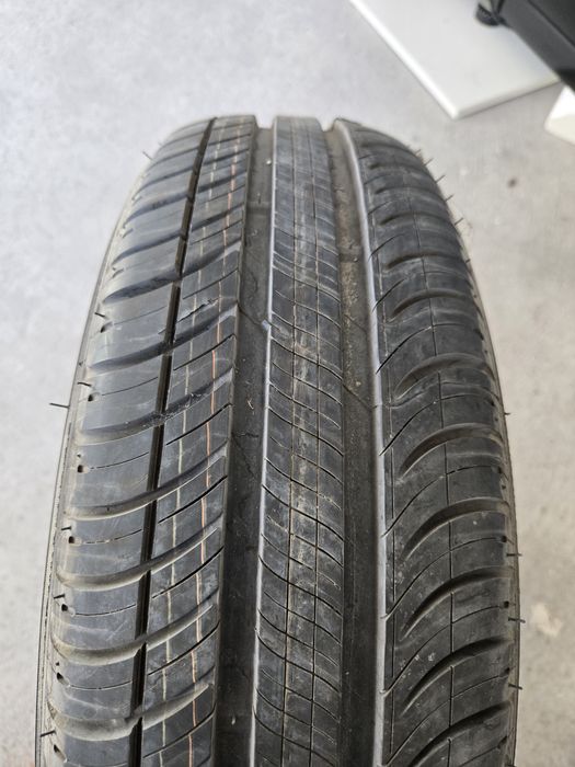 1 бр. Гума 165.70.14 MICHELIN