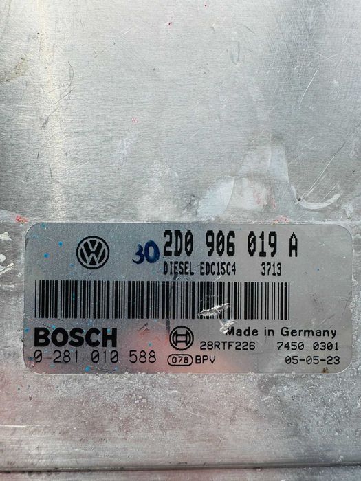 Calculator motor VW LT 2.8TDI 2D0906019A 0281010588 cu IMMO OFF!!!