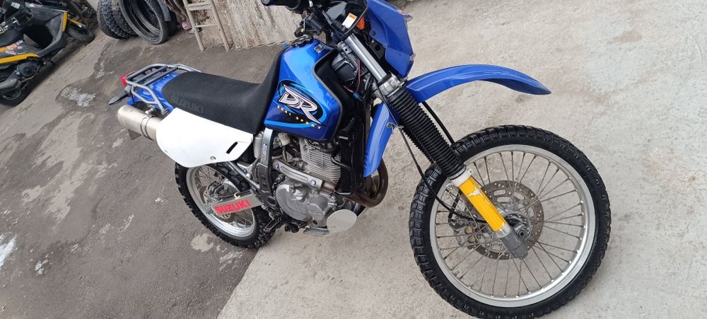 Продам мотоцикл Suzuki DR650se