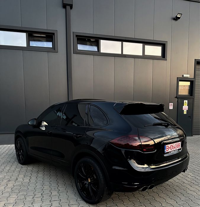Vând Porsche Cayenne 2011 3.0d