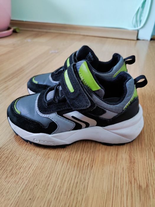 Детски обувки / маратонки Geox - номера 26, 27, 28