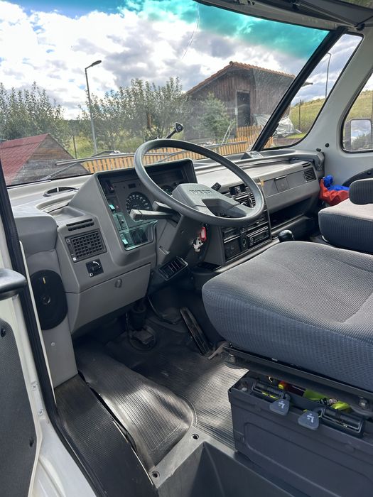 Autorulota Iveco 105000 kilometri