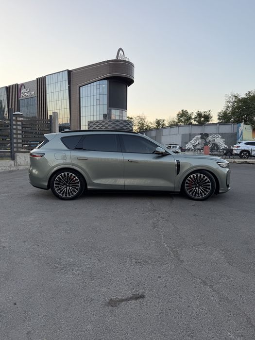 Voyah Free Plus. Привода полный AWD. 2026.