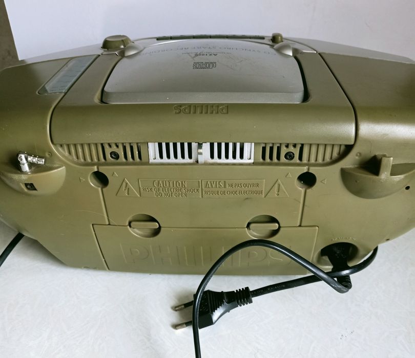 Продам магнитолу