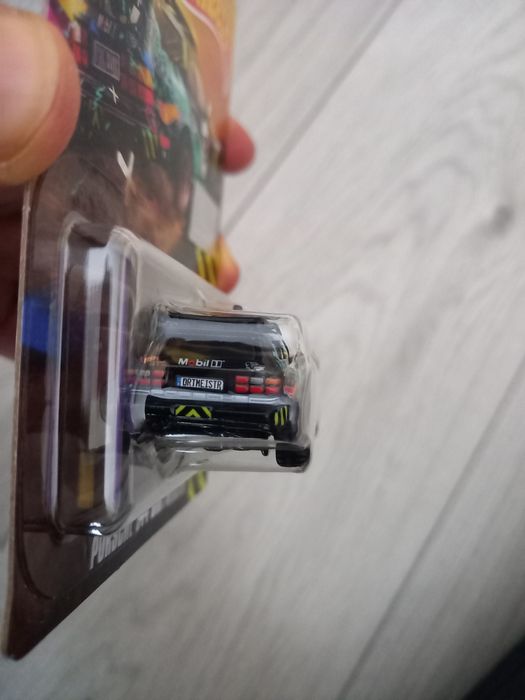 Porsche 944 Dirtmeister - Hot Wheels RLC - количка 1/64