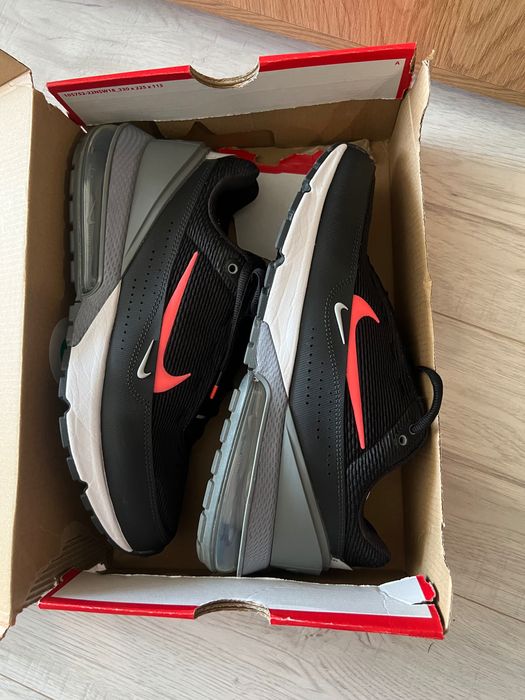Мъжки маратонки NIKE AIR MAX PULSE