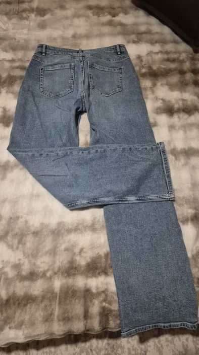 Нови дънки с прав крачол