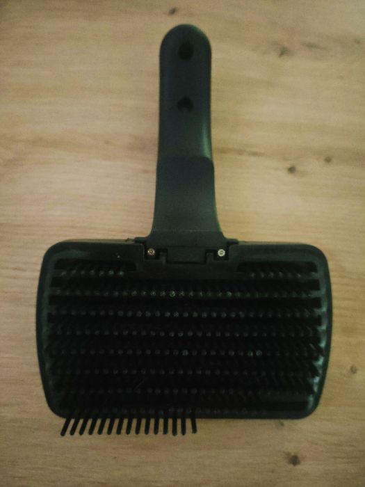 Perii autocuratare și unghieră cățel/pisică