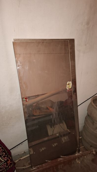 Продам зеркала, разного размера б/у
