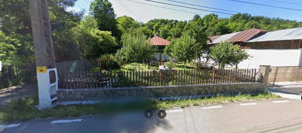 Casa de vanzare in Cosmina de Jos, Prahova - Curte cu pomi fructiferi, zona linistita - Teren 1000mp