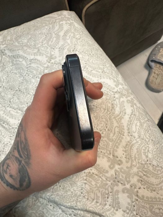 iPhone 15 pro 128 gb