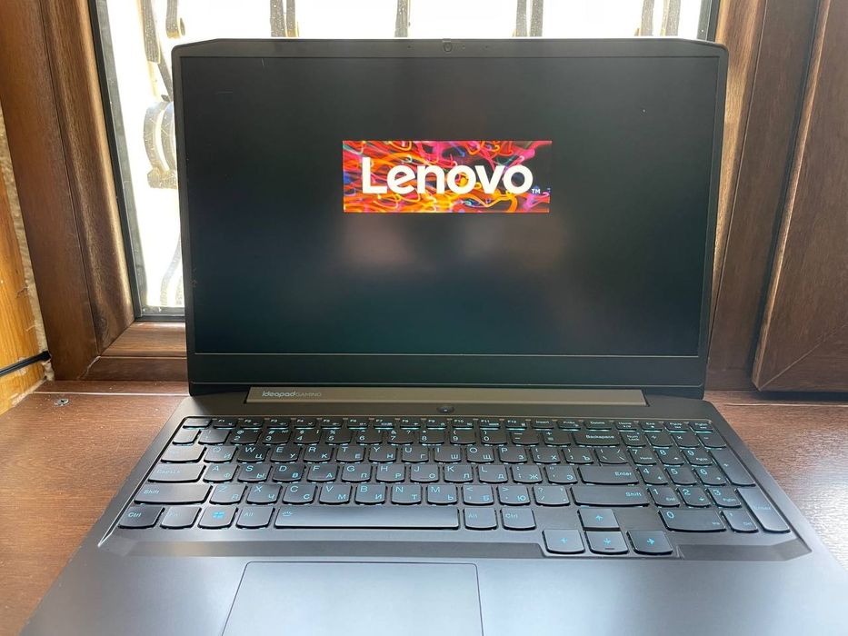 Ноутбук компания Lenovo