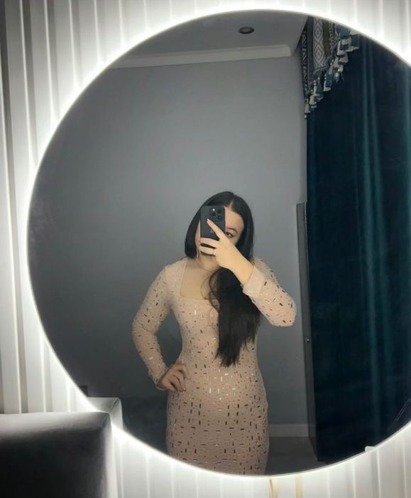 Прадается платье