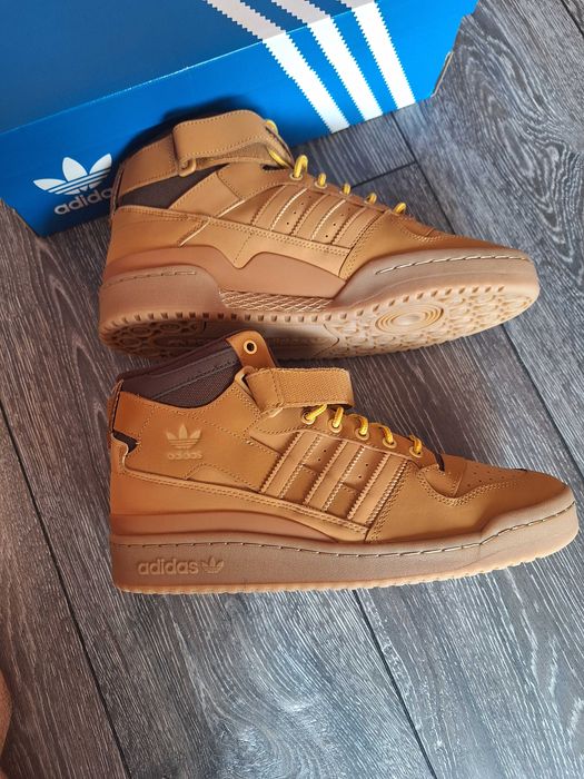 Adidas  Adidas adidas