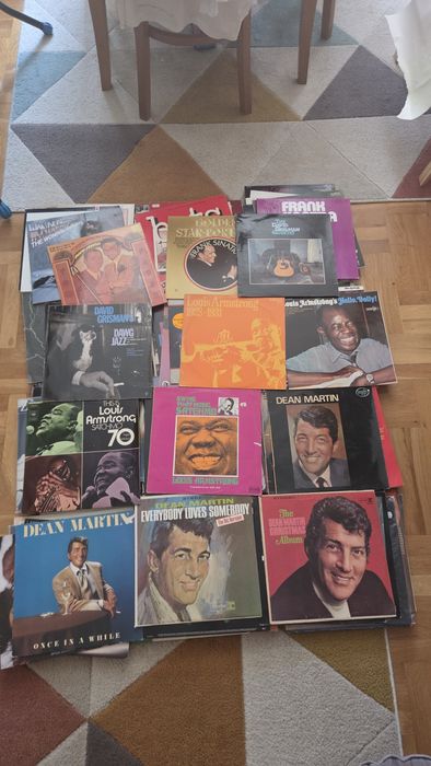 Над 1400 грамофонни плочи | Beatles, Rolling Stones, Led Zeppelin, Elvis и др.