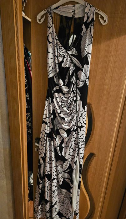 Rochie seara cu paiete si dantela