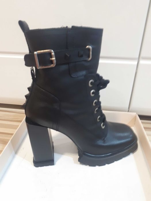 Нови боти ,,INDIGO SHOES "